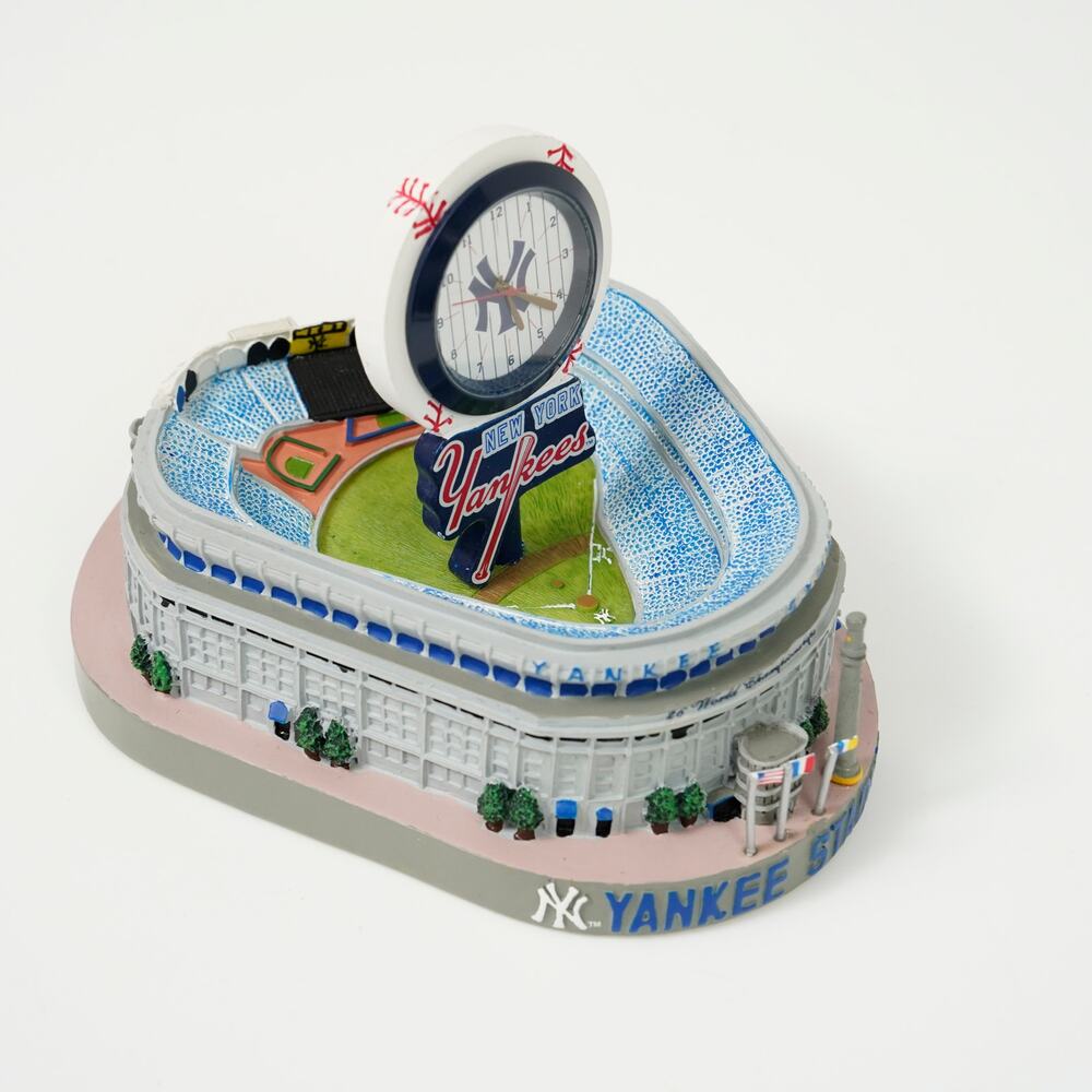 Yankee Stadium Legends Clock by Forever – Needs Battery - Picture 4 of 8